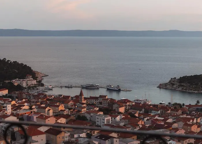 New -150m2 Penthouse With Shared Pool - Smaragd Apartment Makarska
