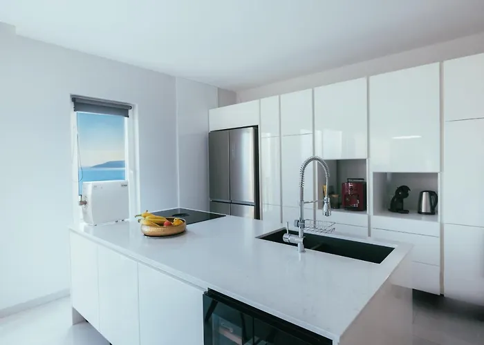 Apartment New -150m2 Penthouse With Shared Pool - Smaragd Makarska