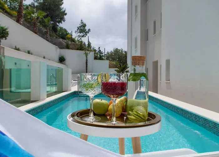 Apartment New -150m2 Penthouse With Shared Pool - Smaragd *