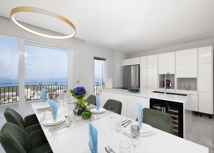 New -150m2 Penthouse With Shared Pool - Smaragd Apartment *