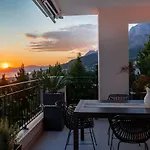 New -150m2 Penthouse With Shared Pool - Smaragd * Makarska