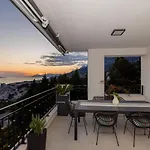 Lägenhet New -150m2 Penthouse With Shared Pool - Smaragd Makarska