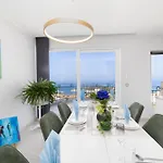 New -150m2 Penthouse With Shared Pool - Smaragd Lägenhet *