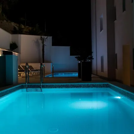 New -150m2 Penthouse With Shared Pool - Smaragd Appartement *
