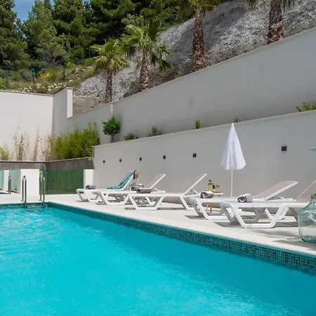 New -150m2 Penthouse With Shared Pool - Smaragd *